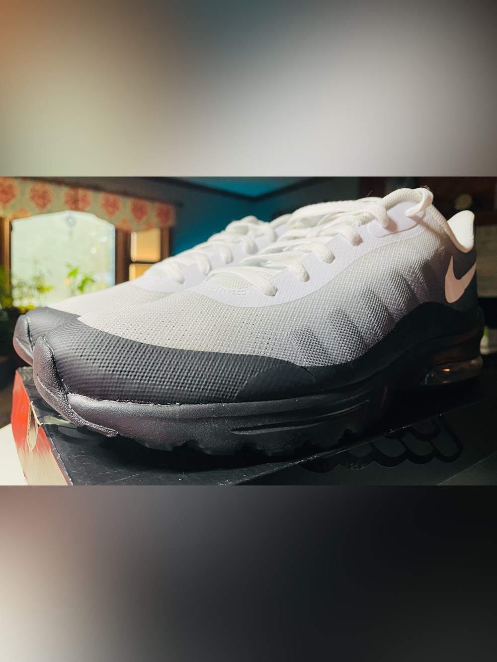 Nike Men's Air Max Invigor Shoes White/Black 14M - Picture 3 of 13